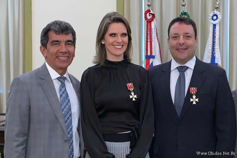 Magistrados do TJPA, homenageados no grau Oficial